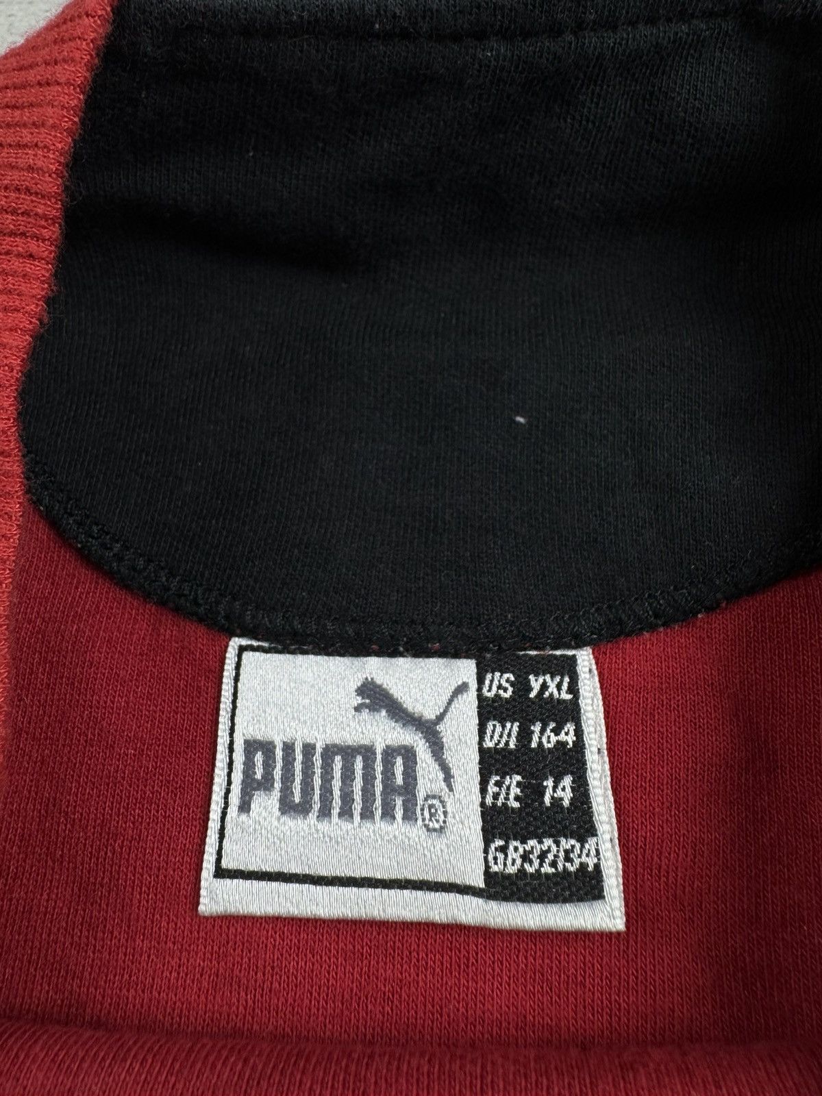 Puma FC Fulham Men’s Medium Top Black LongSleeve Puma Soccer Football Jersey T Shirt Size US M / EU 48-50 / 2 - 9 Thumbnail