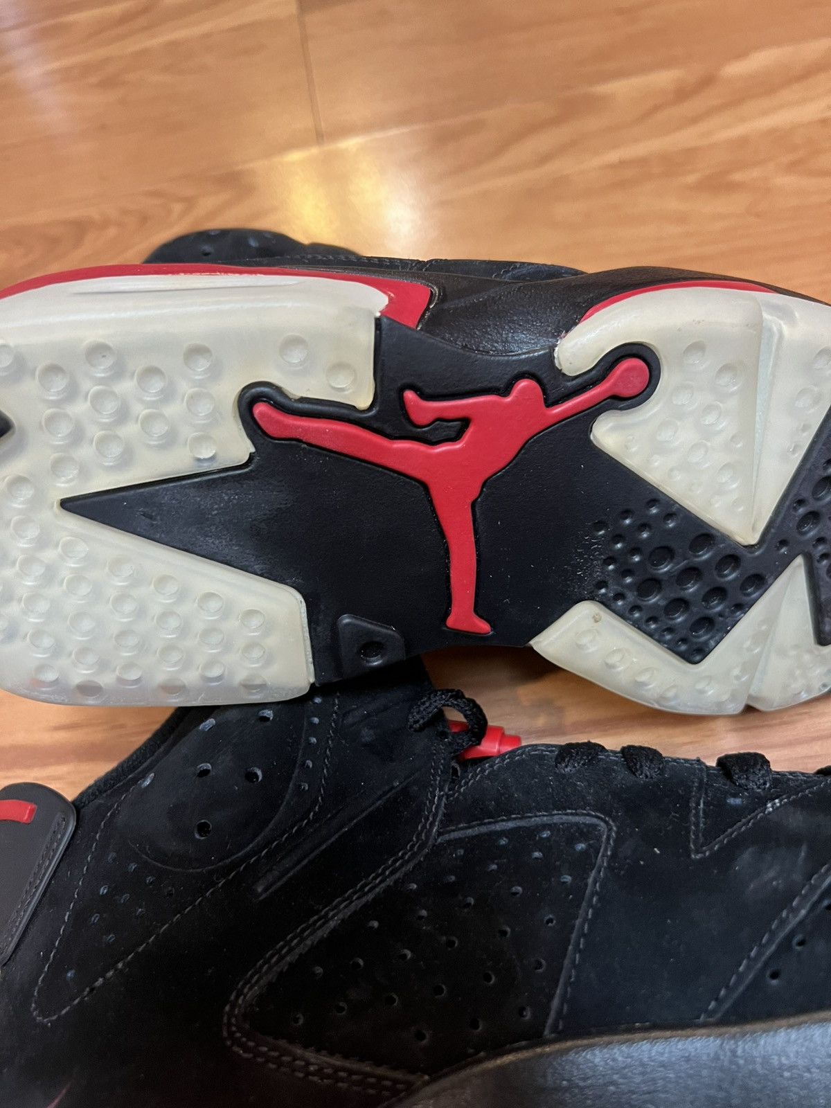 Jordan Brand Air Jordan Retro 6 Varsity Red 2010 Sneakers DS Size US 11 / EU 44 - 13 Thumbnail