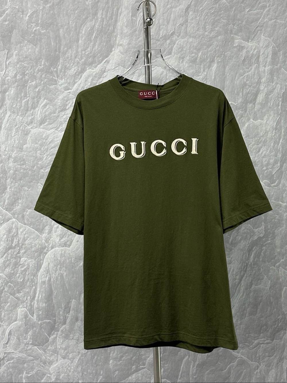 Gucci Gucci Logo Short Sleeve T-Shirt Size XL Size US XL / EU 56 / 4 - 1 Thumbnail