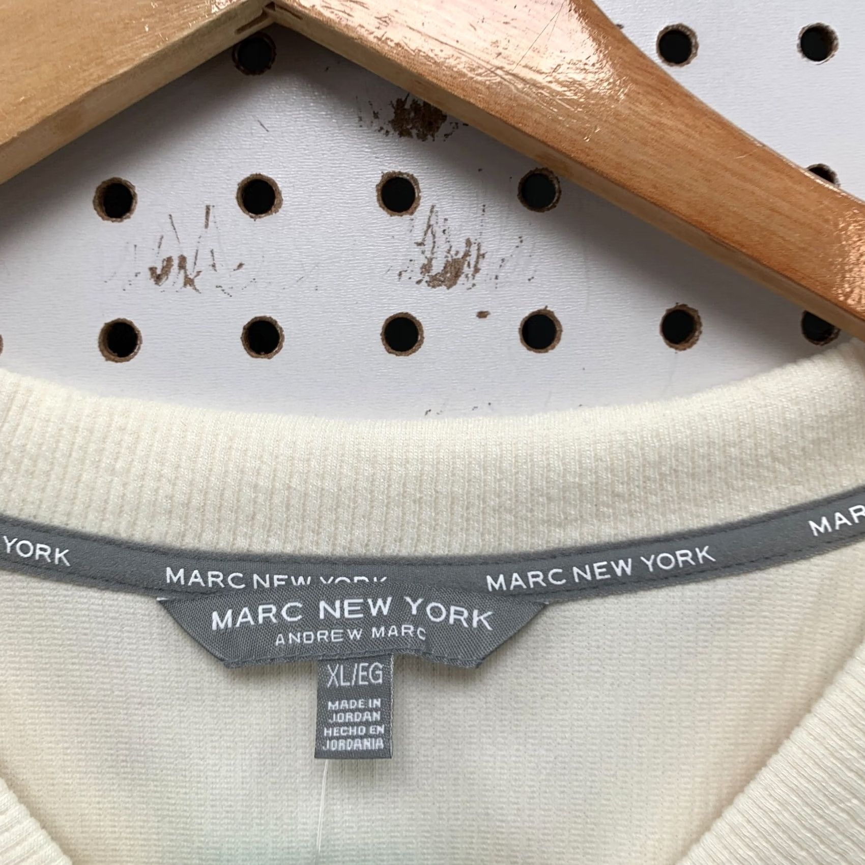 Vintage Marc New York Sweater Womens XL Cream Pullover Sweater V-Neck Relaxed Fit 23x28 Ivory Sweatshirt Womens XL Size XL / US 12-14 / IT 48-50 - 7 Thumbnail