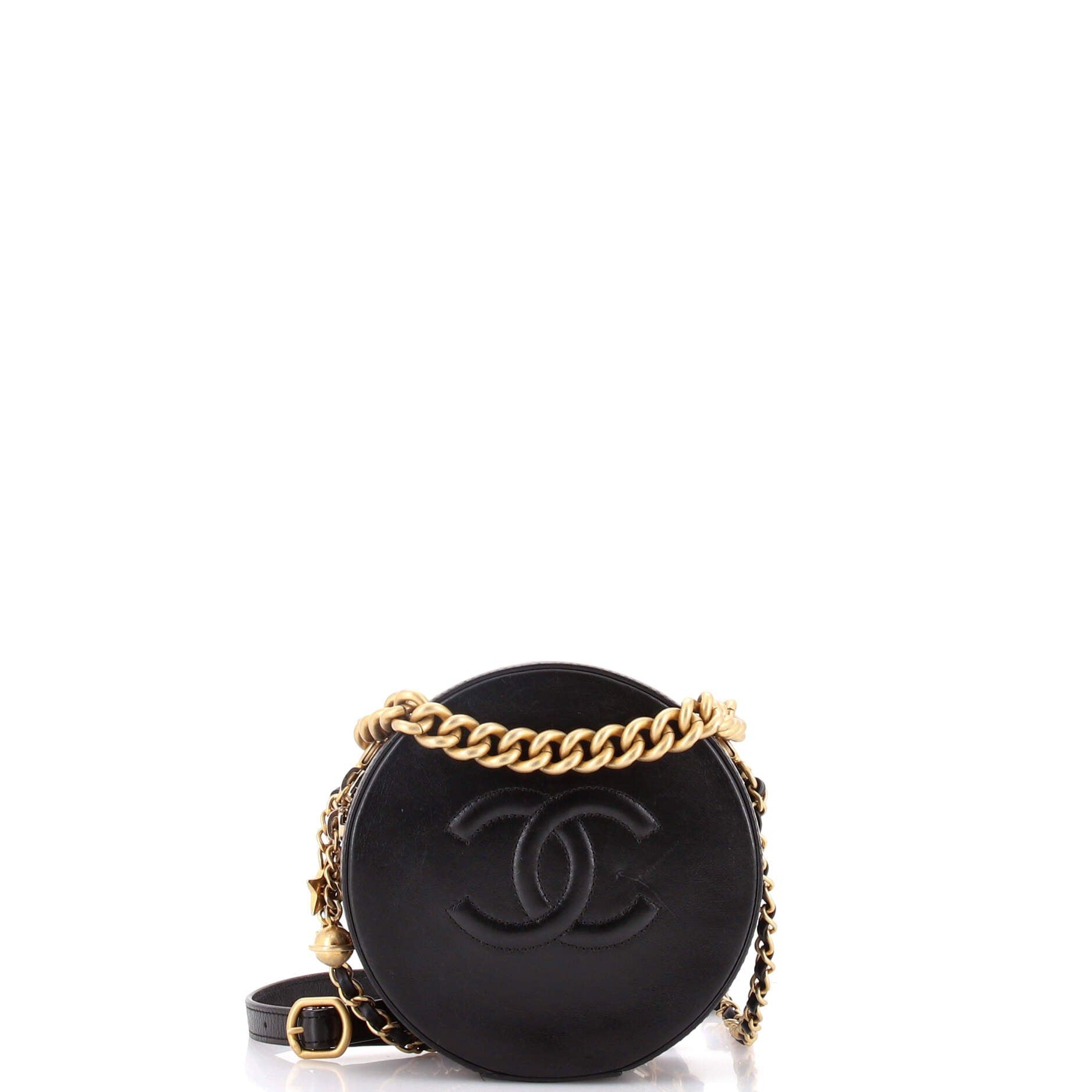 Chanel Round as Earth Crossbody Bag Size ONE SIZE - 1 Thumbnail