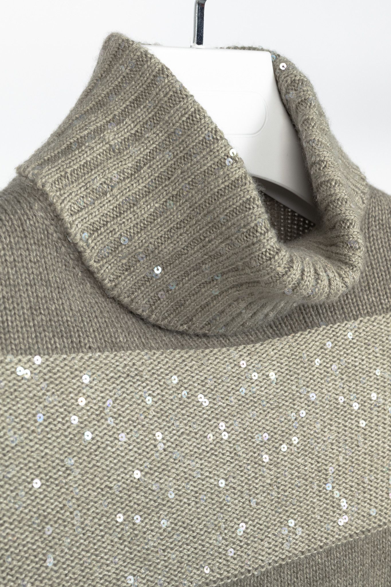 Brunello Cucinelli Grey Cashmere Sequin Turtleneck Sweater