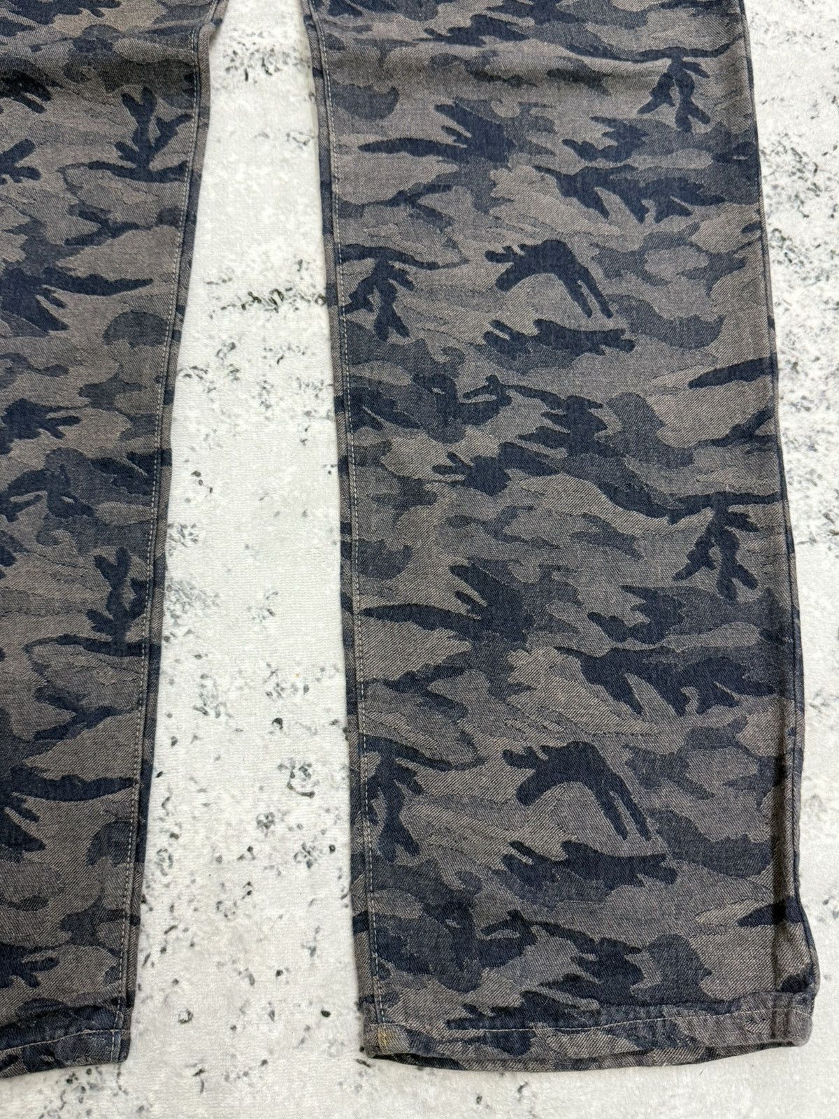 Vintage CHIPIE Jeans Grey Camo Denim Pants Straight Relaxed Fit Size US 29 - 8 Thumbnail
