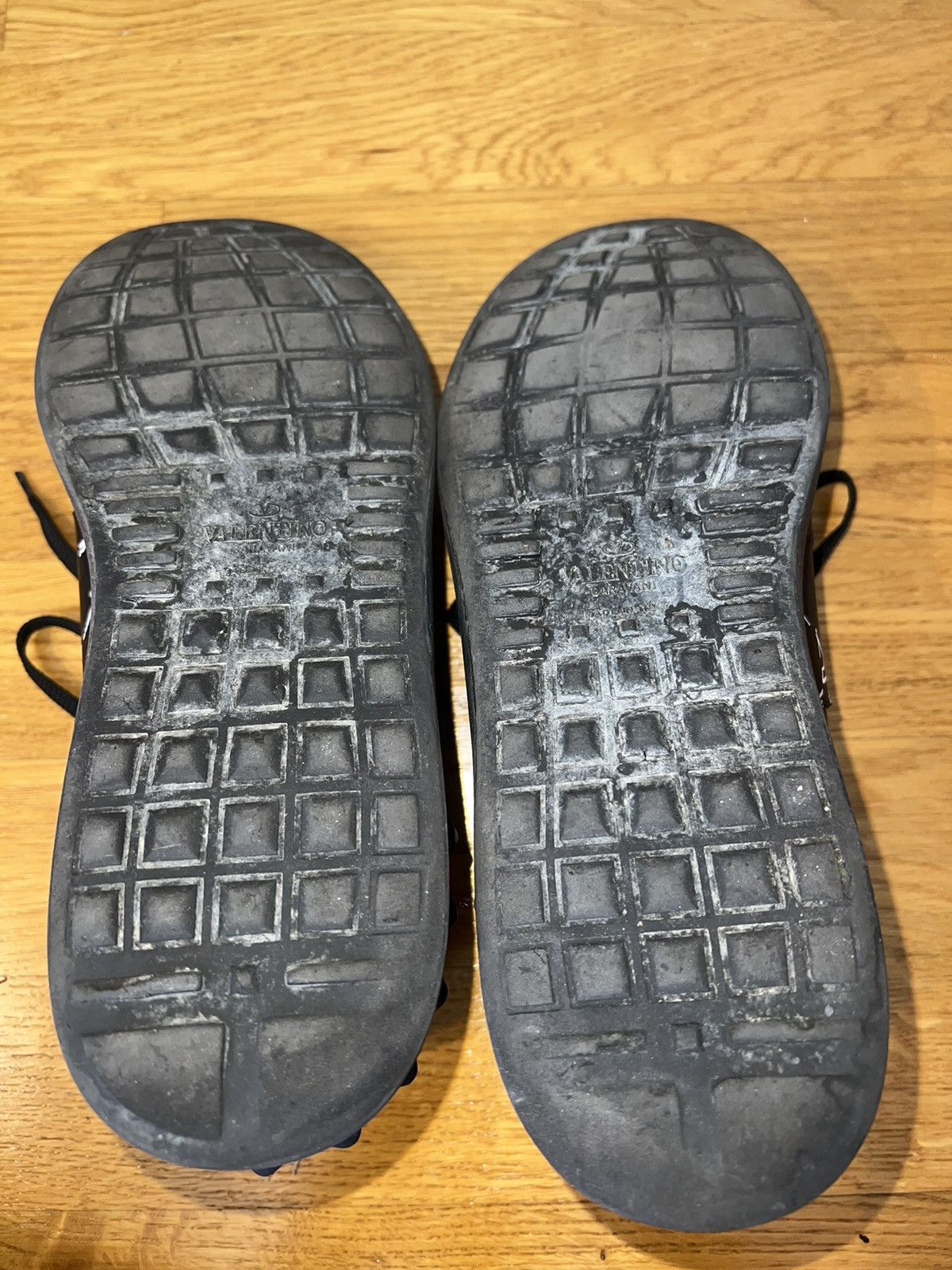 Valentino Valentino Sneakers Size US 10 / EU 43 - 7 Thumbnail