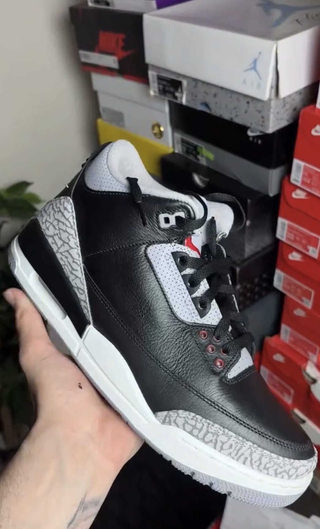 Jordan Brand Jordan 3 Black Cement Size US 10 / EU 43 - 1 Thumbnail