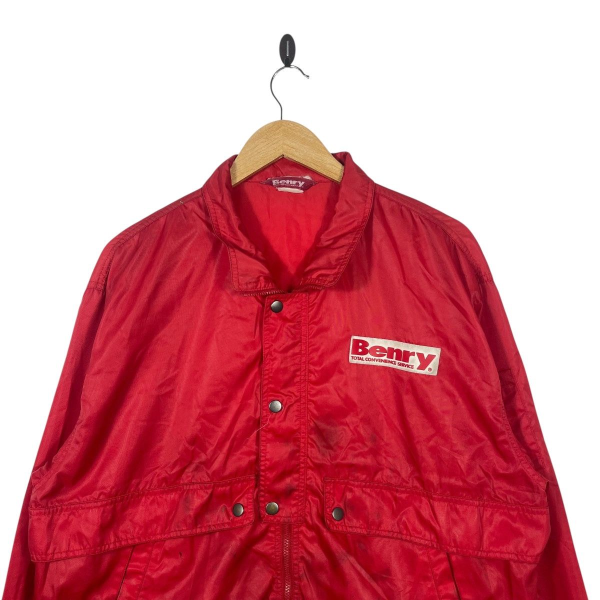 Vintage Vintage Benry Red Nylon Windbreaker Jacket Snap Zip Logo Size US XL / EU 56 / 4 - 2 Thumbnail