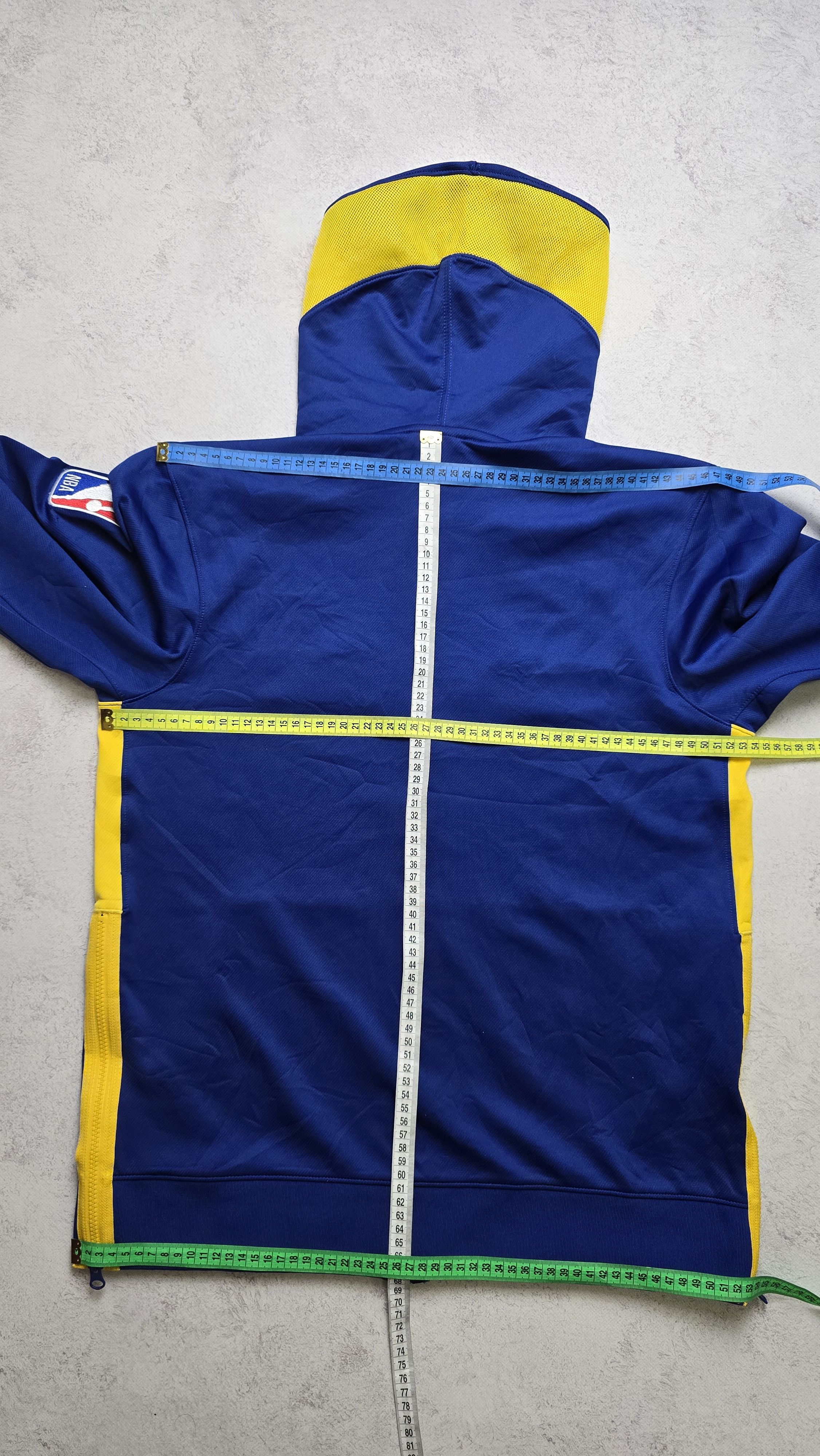 Nike GOLDEN STATE WARRIORS SHOWTIME DRI-FIT NBA FULL-ZIP HOODIE Size US M / EU 48-50 / 2 - 5 Thumbnail