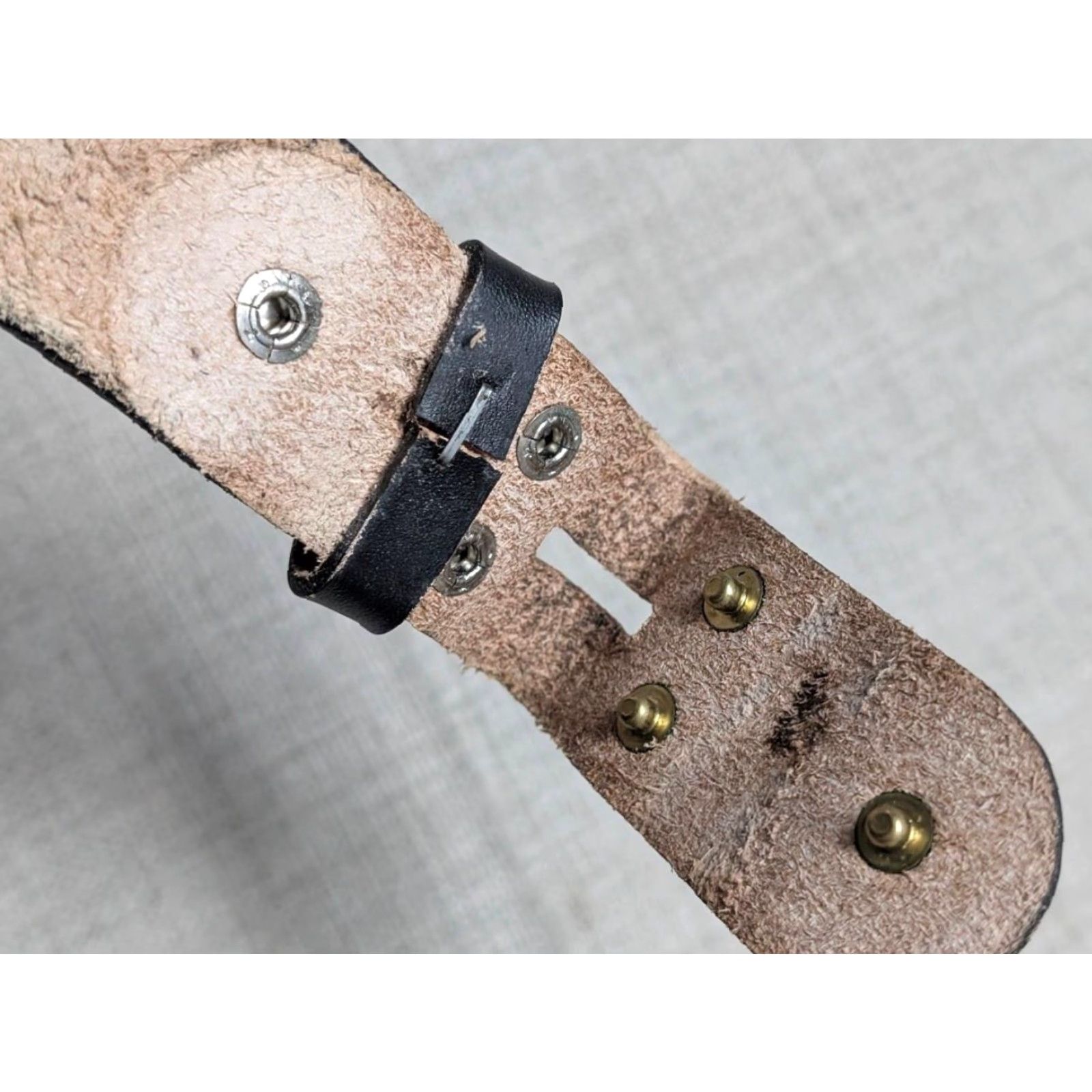Vintage VINTAGE tooled buckle belt DEER cowhide leather 40 brown WESTERN cowboy belt Men 40 Western Mens brown deer toold buckle Size 40 - 7 Thumbnail