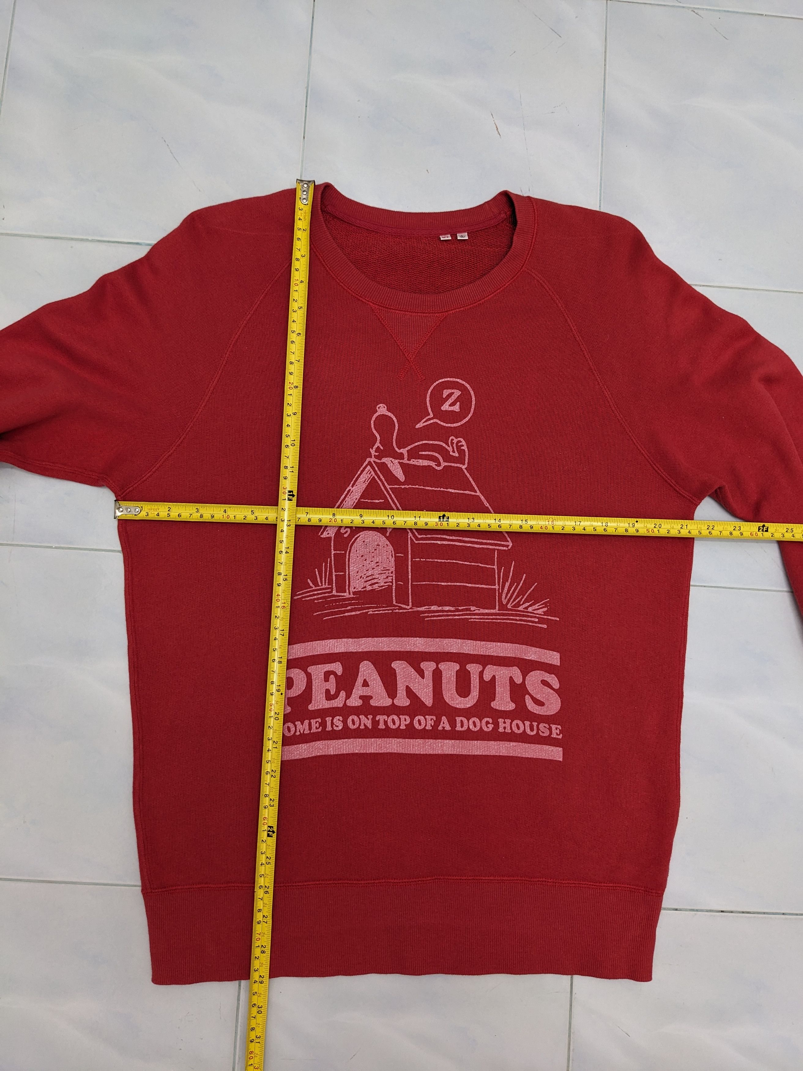 Cartoon Network × Uniqlo Japanese Brand Red Peanuts Snoopy Doghouse Graphic Raglan Size US L / EU 52-54 / 3 - 7 Thumbnail
