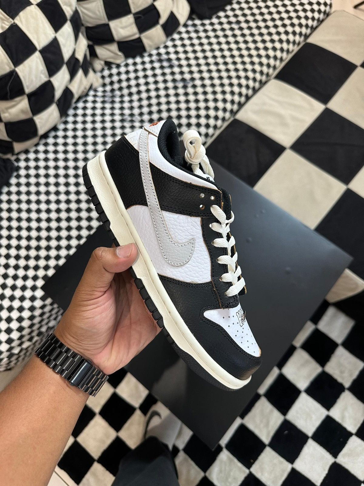 Huf × Nike NIKE SB DUNK LOW X HUF SAN FRANCISCO SIZE 6.5 Size US 6.5 / EU 39-40 - 6 Thumbnail