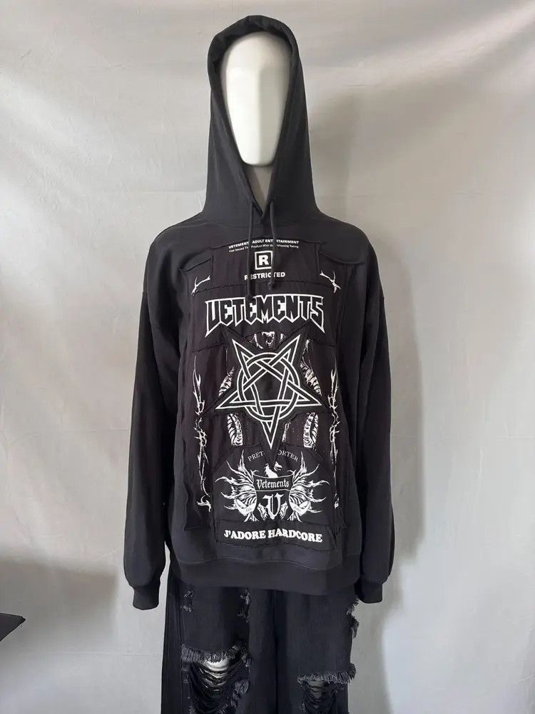 Vetements Vetements Vetements Multi-Patches Hoodie-2506 Size US S / EU 44-46 / 1 - 1 Thumbnail