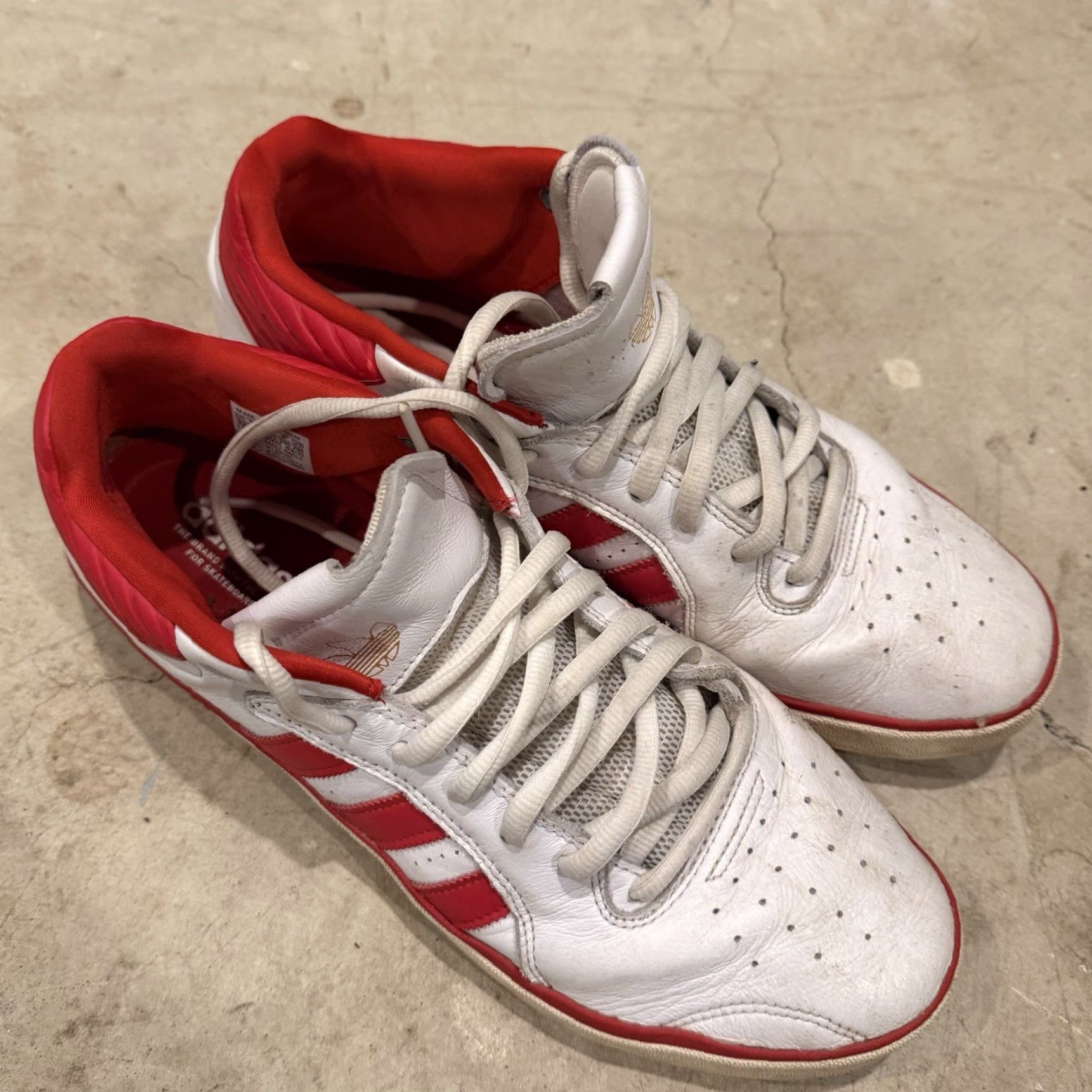 Adidas Adidas Tyshawn Jones Mid White Leather Scarlet Red 2021 Distressed Size 12 Men Sneaker Shoe Leather Skateboarding GW4897 UK11.5 EU46 2/3 US12 Size US 12 / EU 45 - 2 Thumbnail