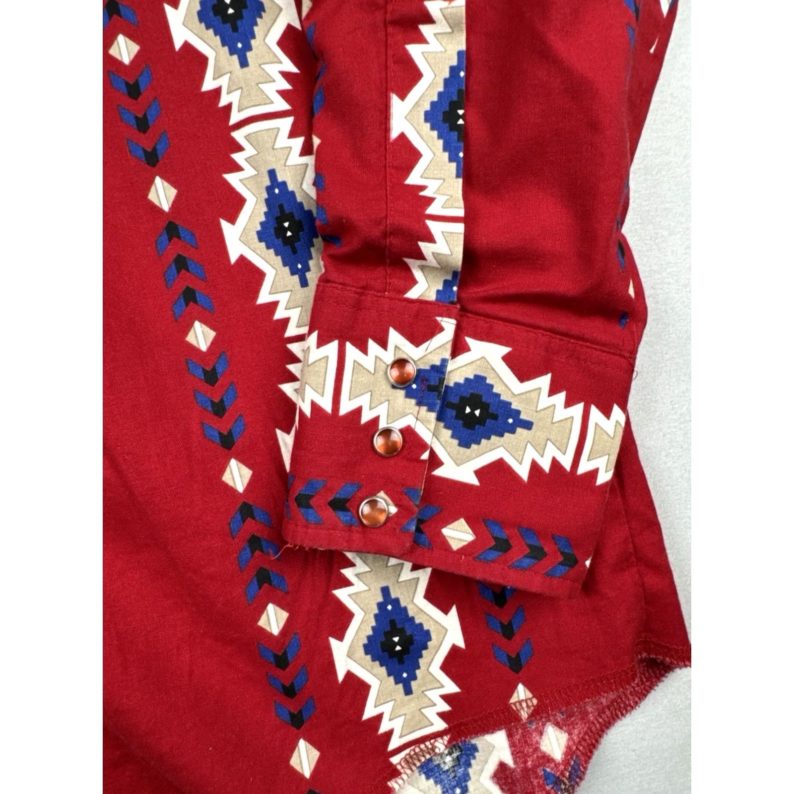Wrangler VINTAGE Wrangler Western Shirt XL Red Aztec Southwest Pearl Snap USA Style Shirt Men XL Red Aztec Western Pearls Gathered Pockets Size US XL / EU 56 / 4 - 5 Thumbnail