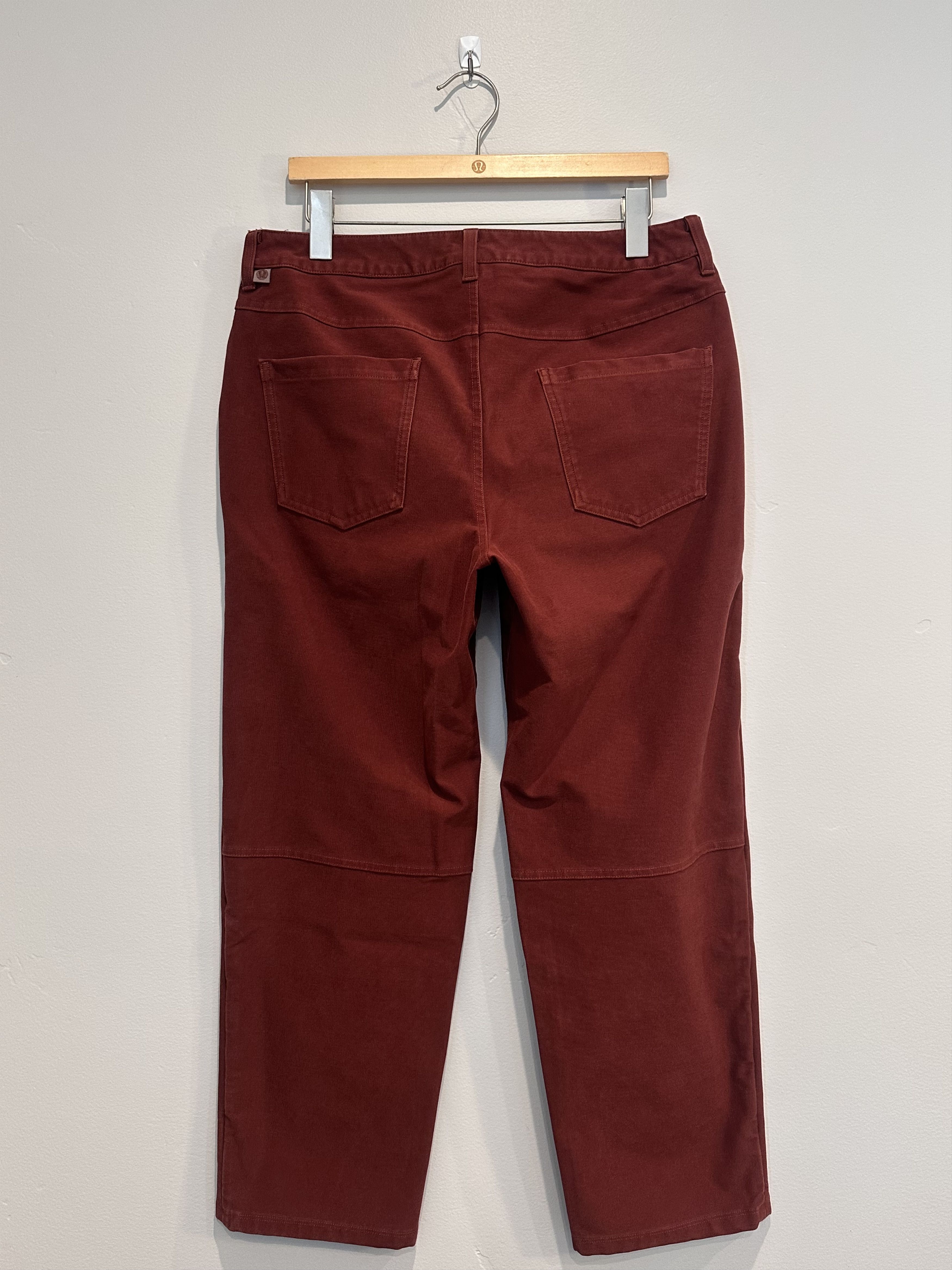 Lululemon ABC Relaxed-Fit Crop Pant *Utilitech Size US 32 / EU 48 - 4 Thumbnail