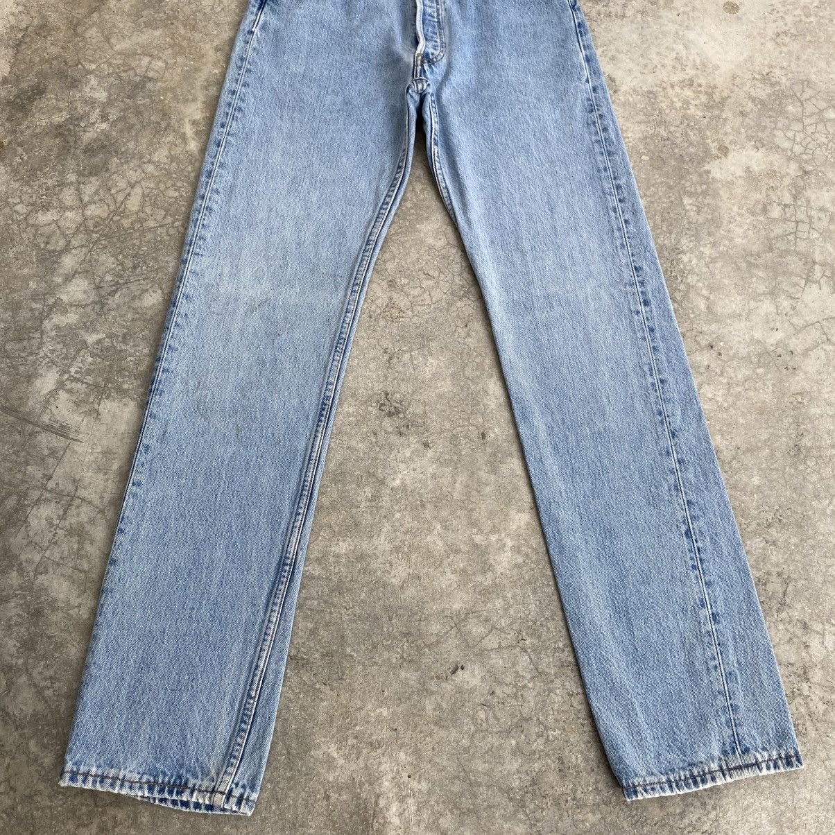 Levi's Vintage 90’s Levis 501 Faded Stonewashed Blue Denim Jeans Size US 28 / EU 44 - 3 Thumbnail