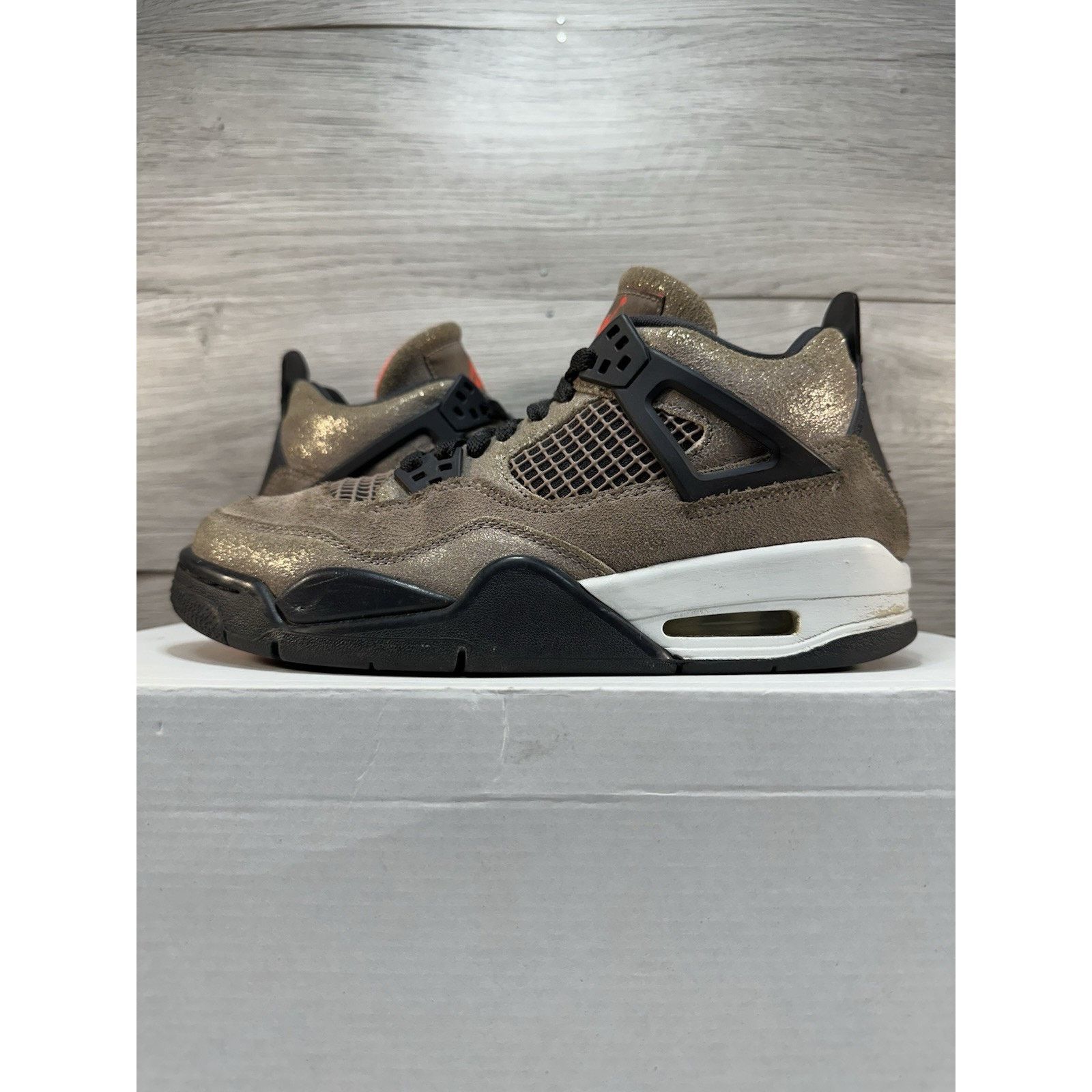 Jordan Brand Jordan Retro 4 Taupe Haze GS - Size 6.5y Size US 6.5 / EU 39-40 - 1 Thumbnail