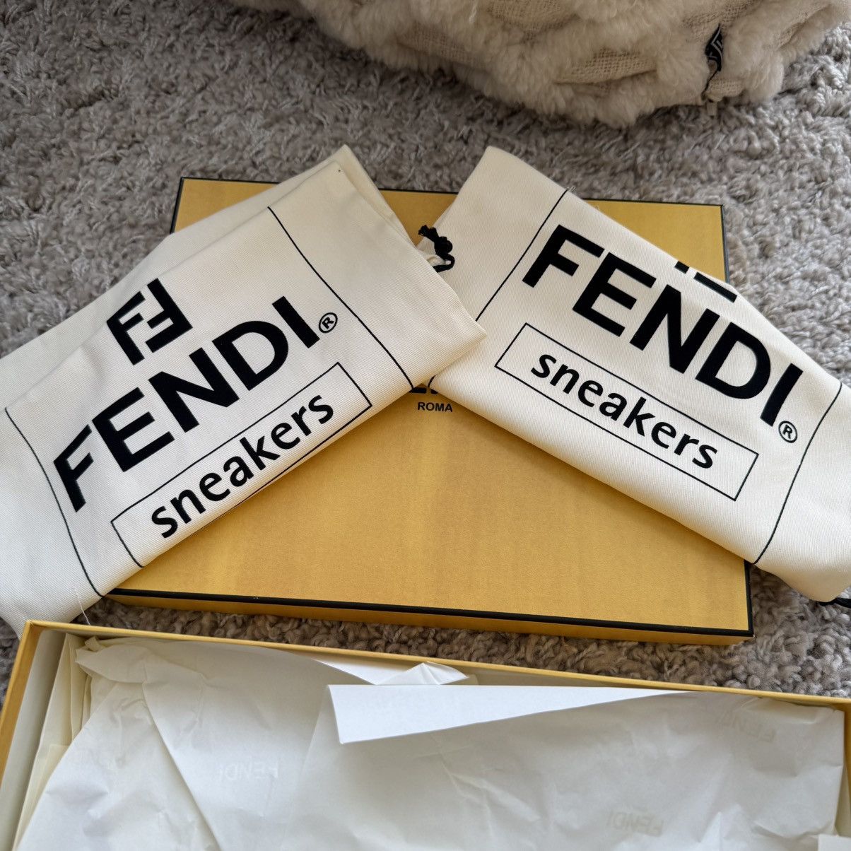Fendi Fendi Roma sneakers size 42 US9 leather yellow mustard Size US 9 / EU 42 - 4 Thumbnail