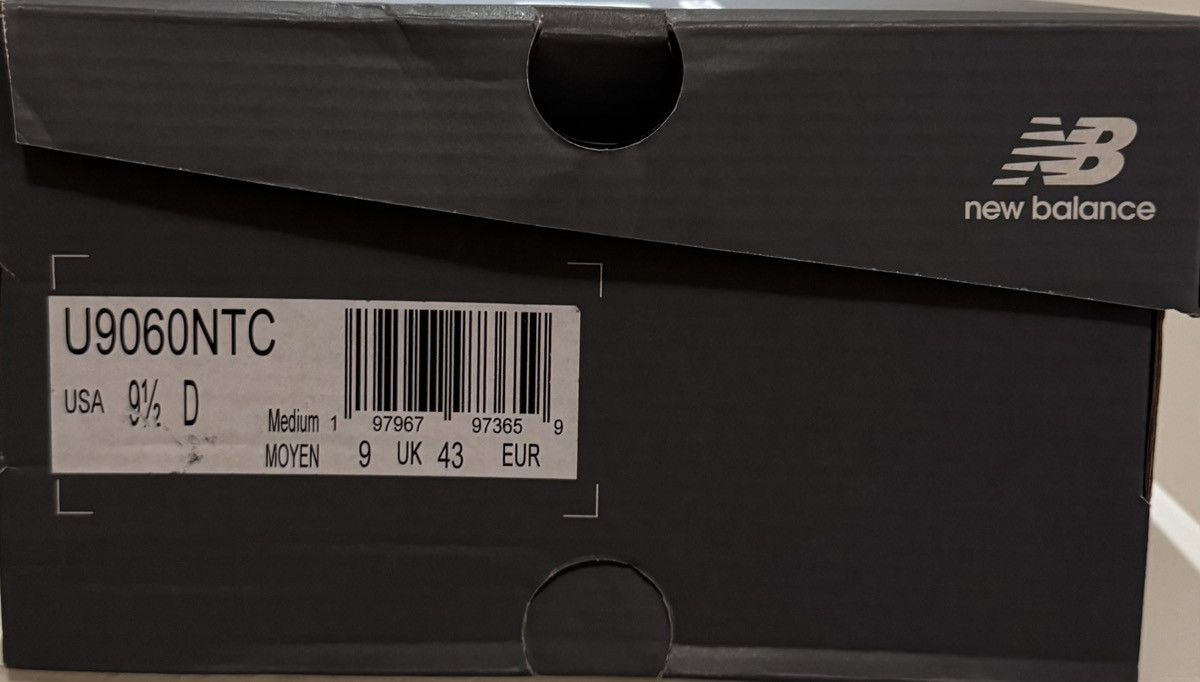 New Balance New Balance 9060 (Size 44) Size US 10 / EU 43 - 7 Thumbnail