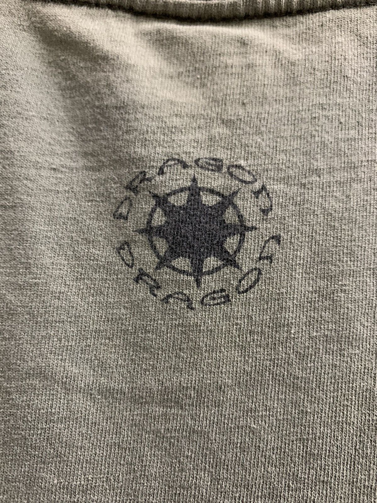 Other 🔥HOT🔥VINTAGE 90’s DRAGON SKATE TEE POWELL PERALTA SKATE ON Size US M / EU 48-50 / 2 - 6 Thumbnail