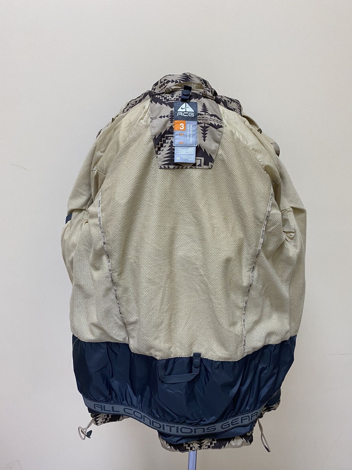 Nike Nike ACG Hooded Full Zip Ski Jacket Women's Aztec Print Size M / US 6-8 / IT 42-44 - 15 Thumbnail
