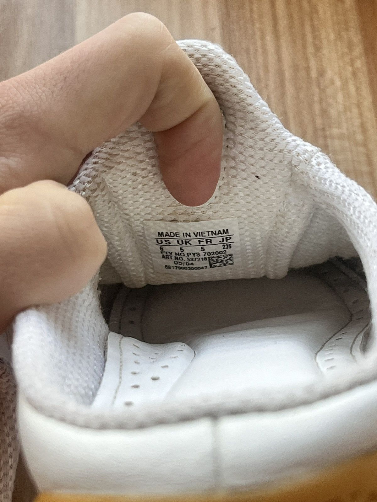 Adidas Adidas chentao white leather slides rare item y2k Size US 6 / EU 39 - 10 Thumbnail