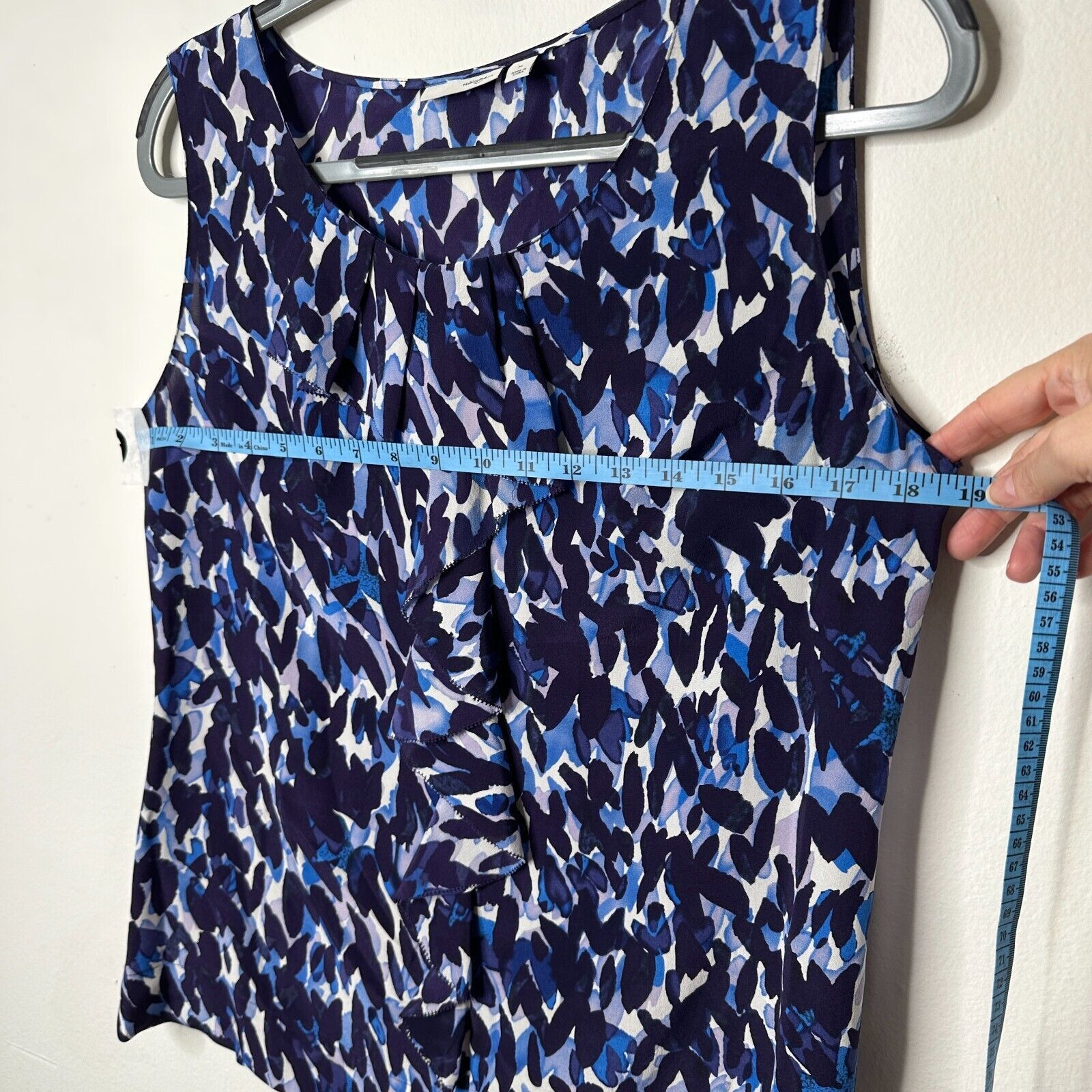 Other Halogen Silk Blue White Sleeveless Scoop Neck Blouse M Size M / US 6-8 / IT 42-44 - 10 Thumbnail