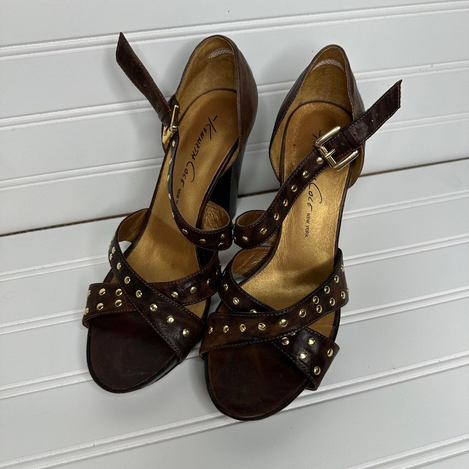 Kenneth Cole Kenneth Cole NY genuine leather brown strappy heels studded Size US 7 / IT 37 - 11 Thumbnail