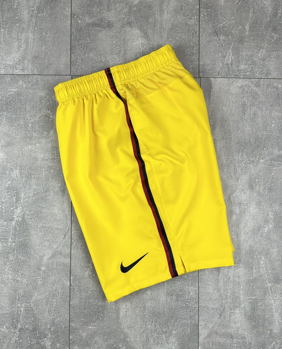 Nike Nike Barcelona FC 2012/13 Away Soccer Football Short Size US 34 / EU 50 - 9 Thumbnail