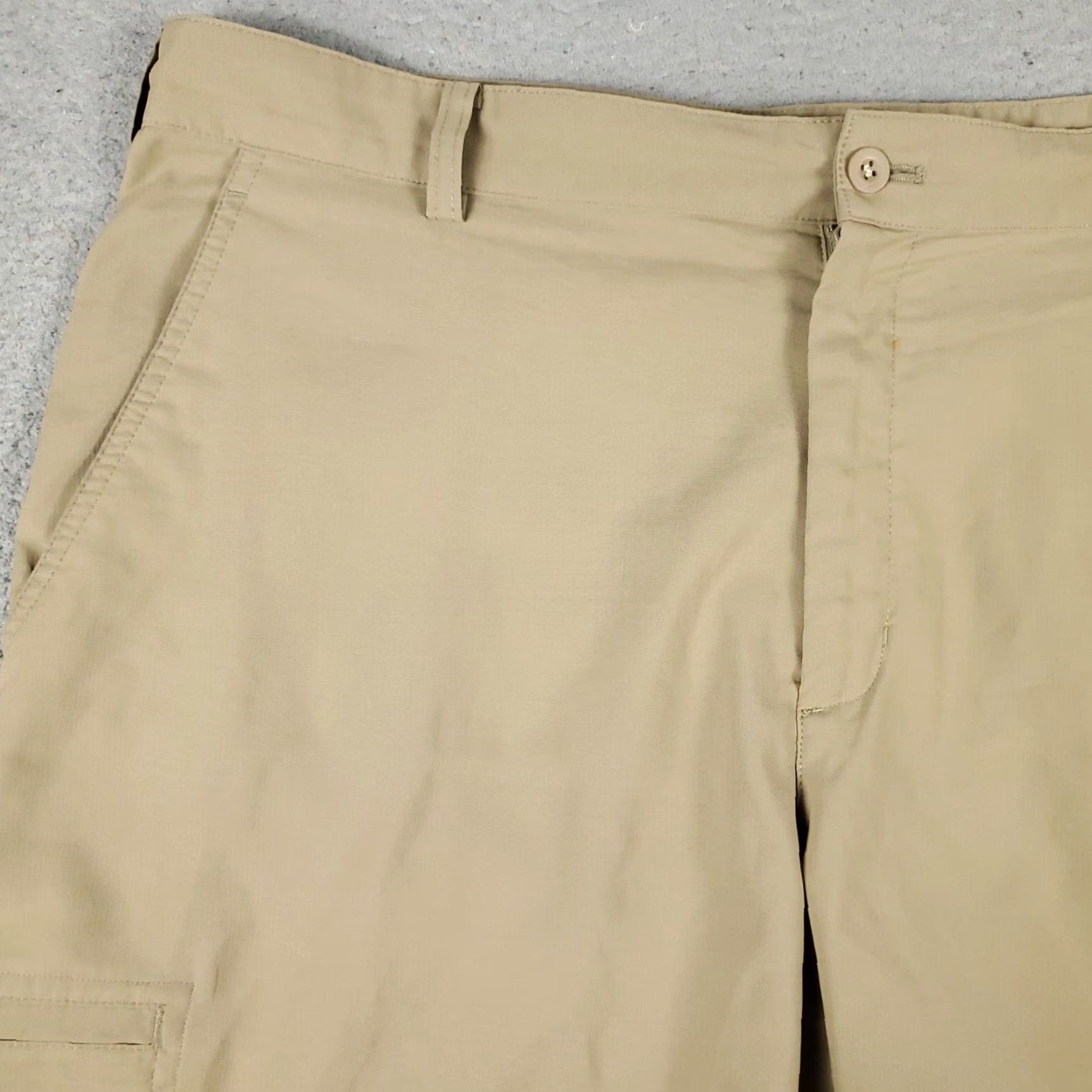 Nike Nike Shorts Men Chino Size US 36 / EU 52 - 2 Thumbnail