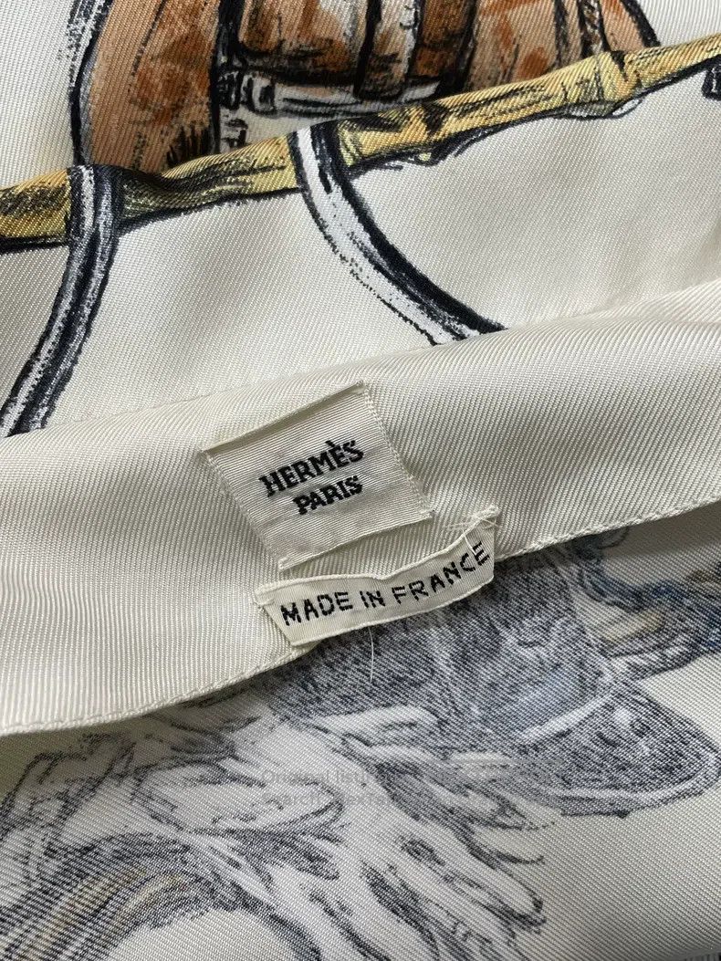 Hermes Hermes Silk Boot Print Collar Shirt Size XS / US 0-2 / IT 36-38 - 4 Thumbnail