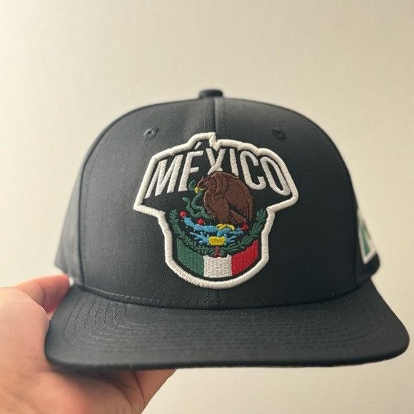 Designer MEXICO BLACK FLAT BILL SNAPBACK SUBLIMATED UNDER VISOR FLAG Size ONE SIZE - 2 Thumbnail