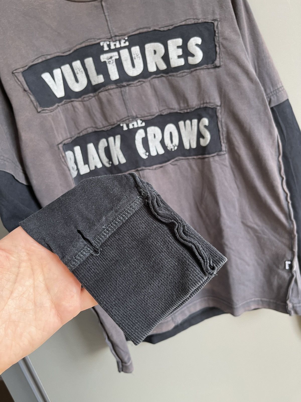 Band Tees × Vintage Punk Grunge Metal Style Japanism The Vultures Concert Banner Size US XL / EU 56 / 4 - 7 Thumbnail