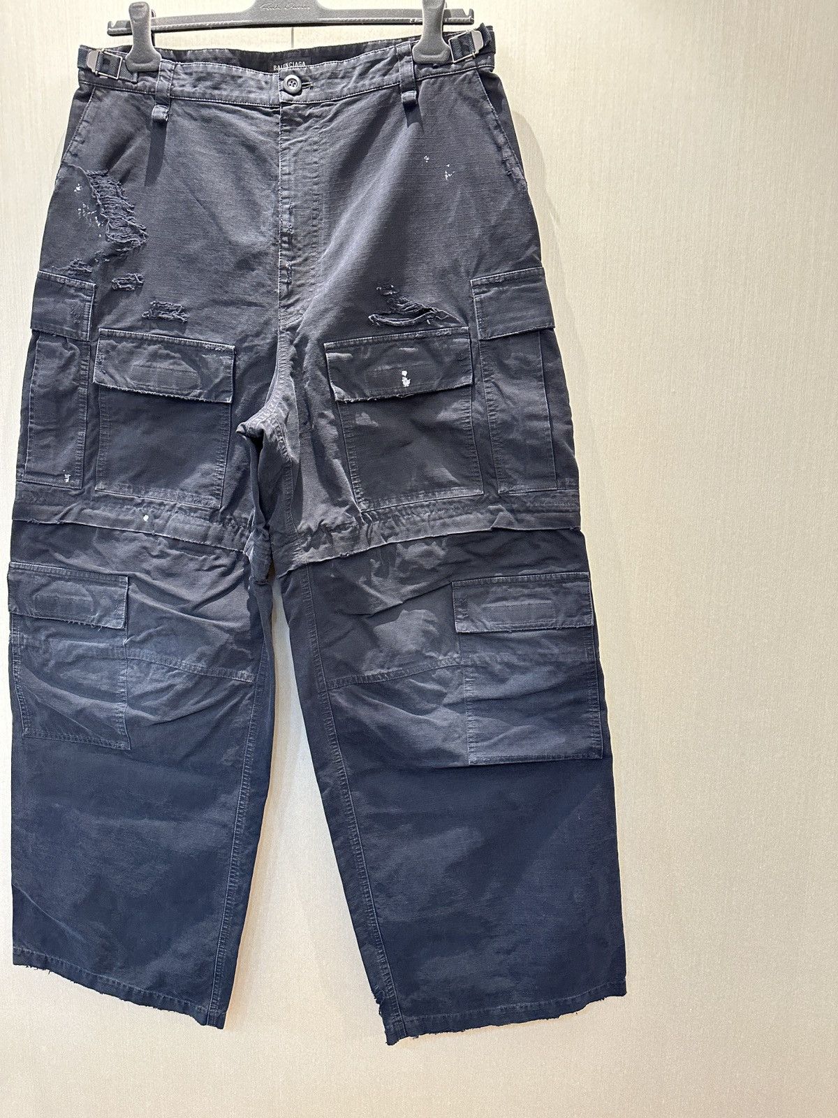 Balenciaga Balenciaga Destroyed Cargo Pants Mud Dyed Size US 36 / EU 52 - 3 Thumbnail
