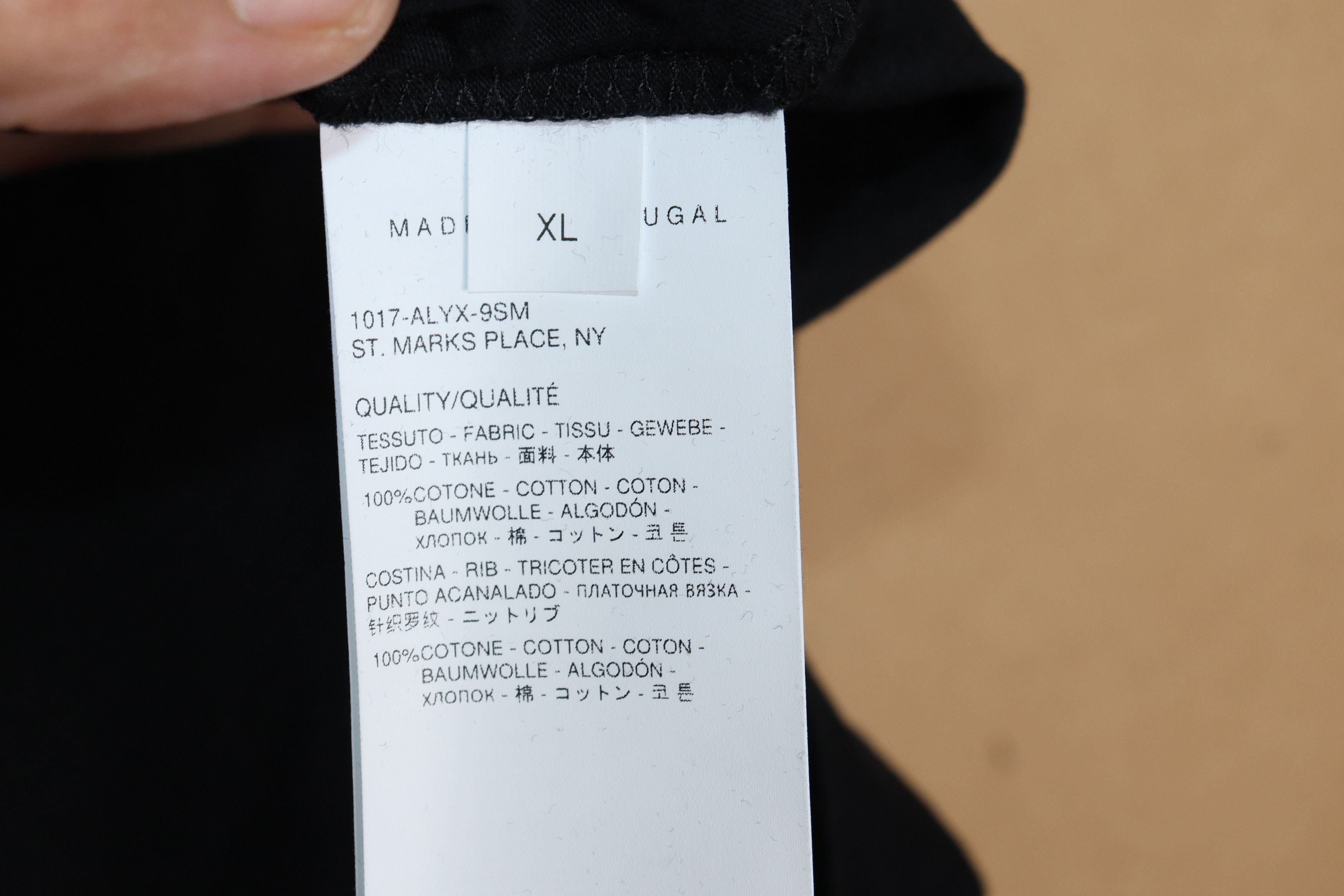 1017 ALYX 9SM o1rshd10124 Logo L/S Tee in Black Size US XL / EU 56 / 4 - 13 Thumbnail