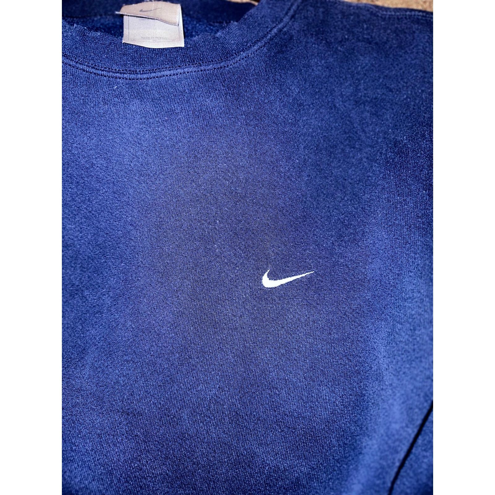 Nike 👕 Nike Navy Blue Embroidered Crewneck Sweatshirt Size XL Size US XL / EU 56 / 4 - 4 Thumbnail