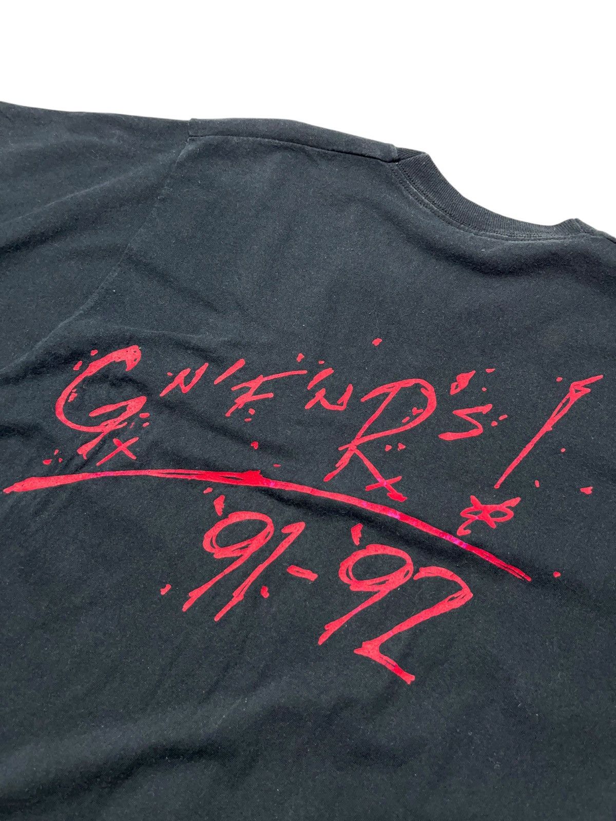 Guns N' Roses Vintage 1992 Conart Guns N Roses 91-92 Revolver T-shirt Size US L / EU 52-54 / 3 - 8 Thumbnail