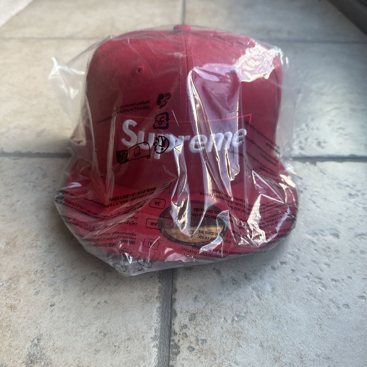 Size 7 1/2 Supreme Shop Box Logo New Era Red Milan
