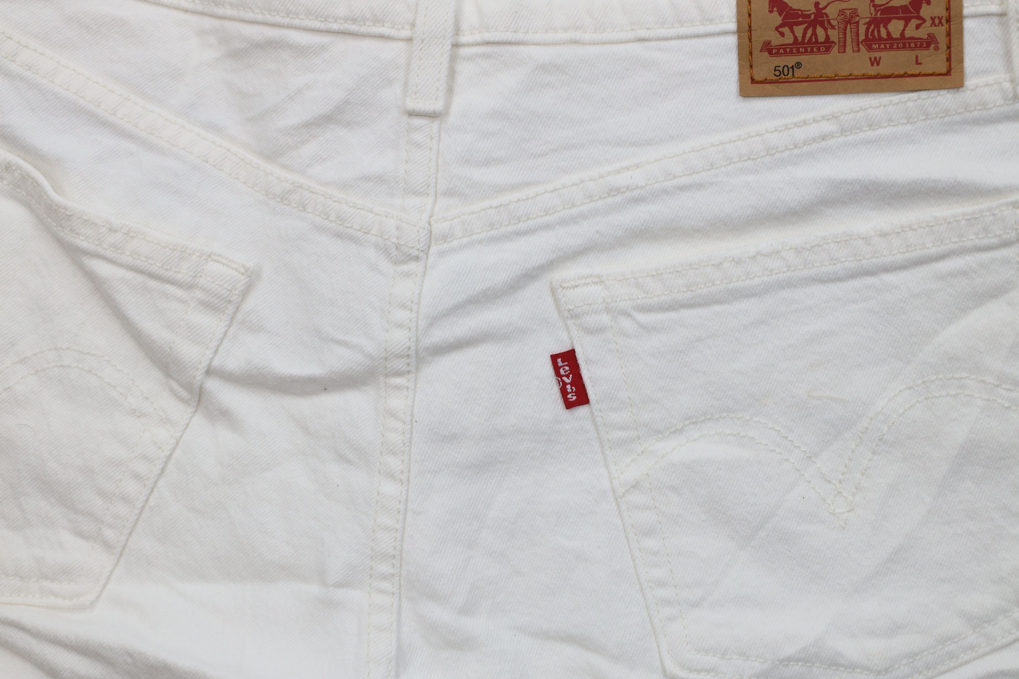 Levi's Vintage Y2K Levis 501xx Fly Cut Off Denim Jean Shorts White Size 28" / US 6 / IT 42 - 11 Thumbnail