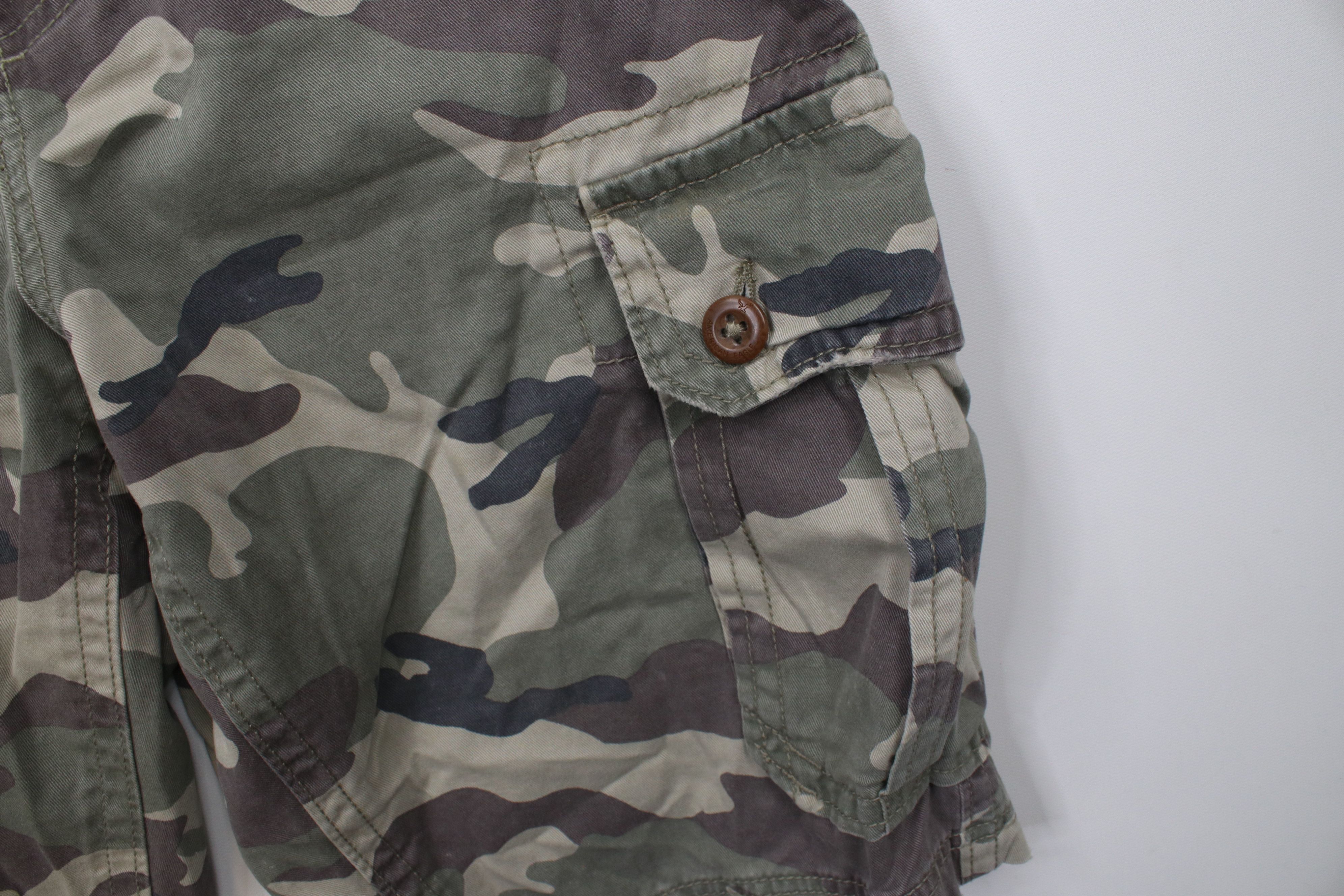 American Eagle Outfitters × Vintage Vintage Y2K American Eagle Outfitters Camouflage Shorts Size US 31 - 9 Thumbnail