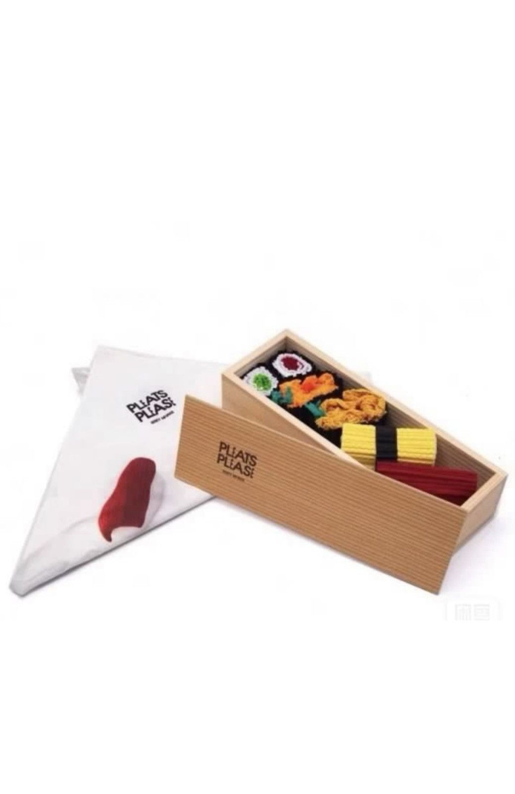 Issey Miyake × Pleats Please Issey Miyake Issey Miyake pleats please sushi bag pouch handkerchief Size ONE SIZE - 2 Thumbnail