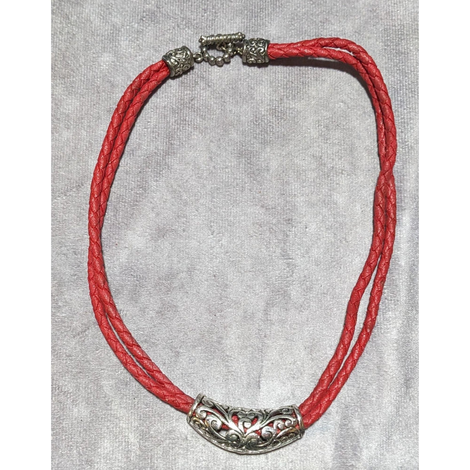 Other Red And Silver Faux Leather Floral Necklace Size ONE SIZE - 10 Thumbnail