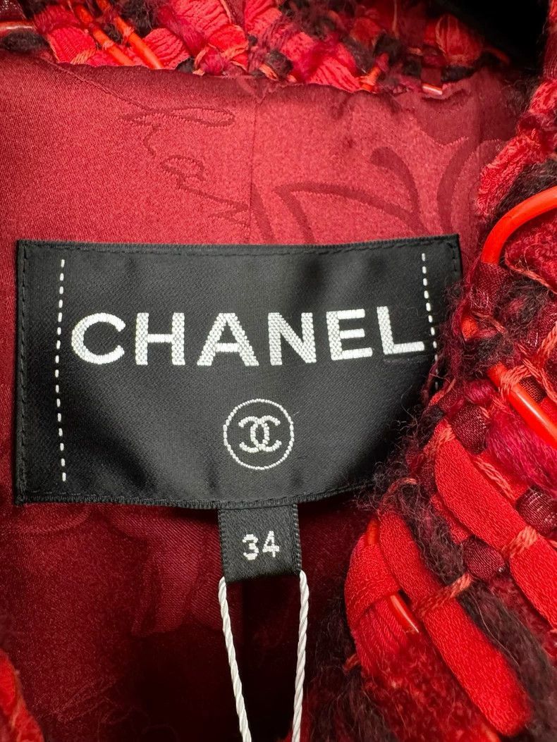 Chanel Classic Red Woven Jacket by Chanel -2505 Size S / US 4 / IT 40 - 2 Thumbnail