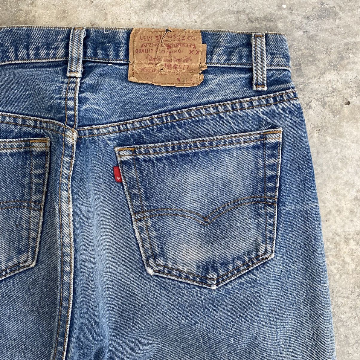 Levi's Vintage 80’s Levis 501xx Faded Stonewashed Blue Jeans Size US 34 / EU 50 - 14 Thumbnail