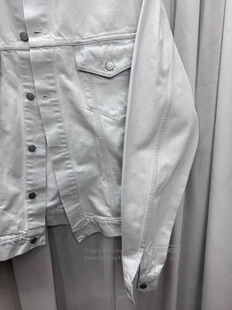 Maison Margiela Maison Margiela Distressed Denim Jacket with Painted Style Size US L / EU 52-54 / 3 - 3 Thumbnail