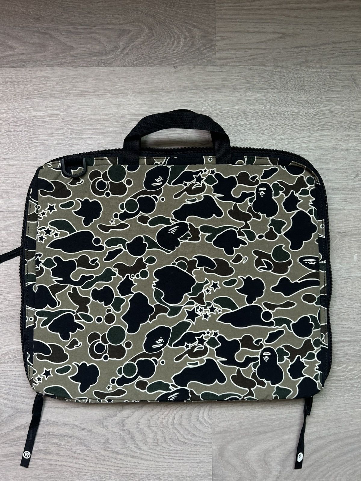 Bape 2001 BAPE Psyche camo PC Case Bag Size ONE SIZE - 9 Thumbnail