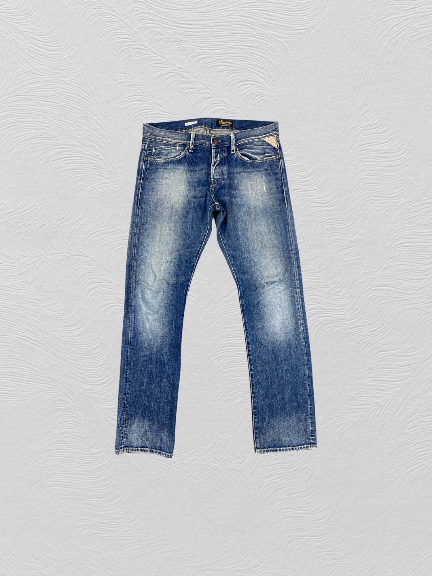 Le Grande Bleu (L.G.B.) Faded Blue Vintage Replay Jeans 35x32 Denim- JN3594 Size US 35 - 1 Thumbnail