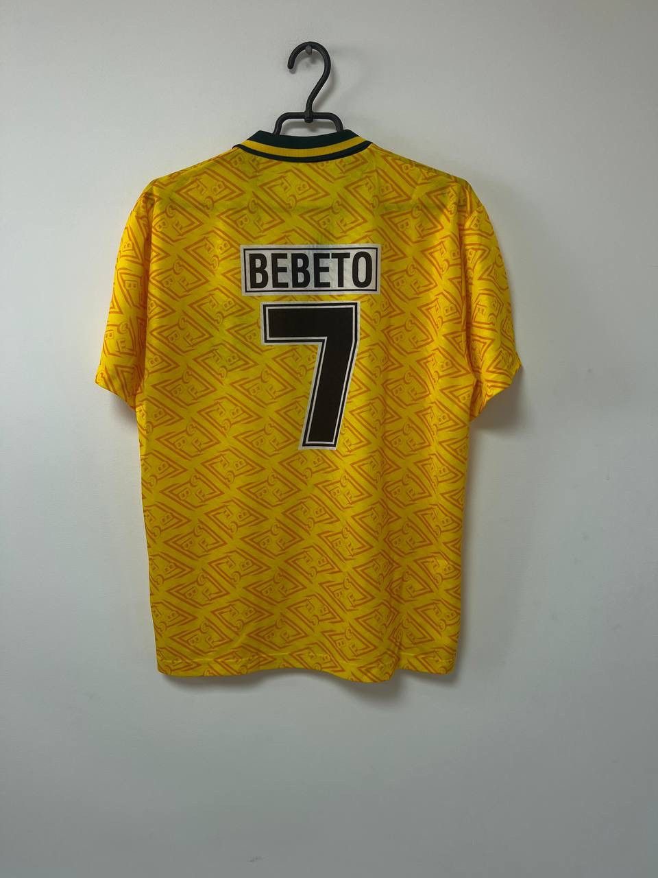 Other Vintage Brazil World Cup 1994/1995 Home #7 Bebeto Football L Size US L / EU 52-54 / 3 - 6 Thumbnail