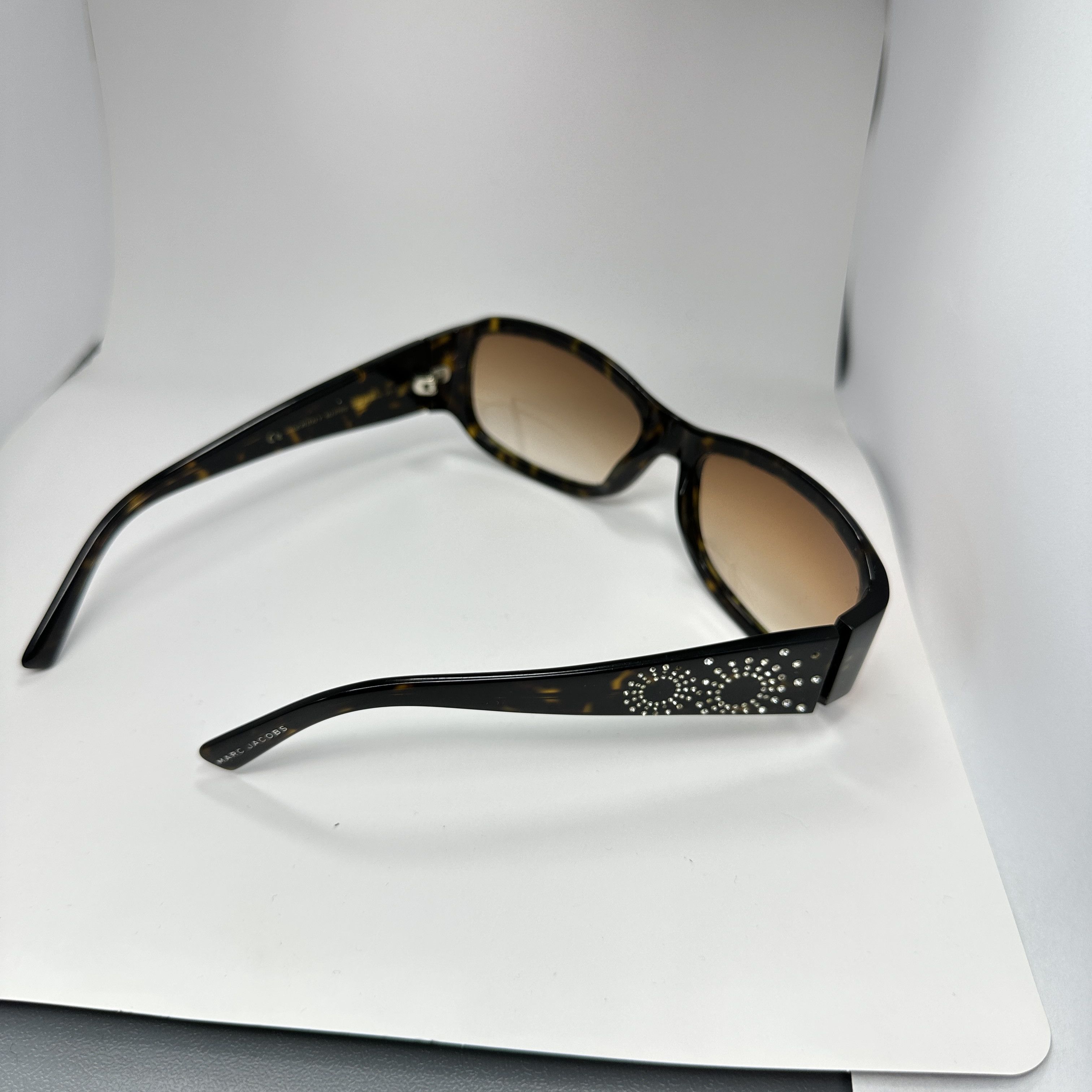 Marc Jacobs Vintage Avant Garde Marc Jacobs Sunglasses 00s Size ONE SIZE - 7 Thumbnail
