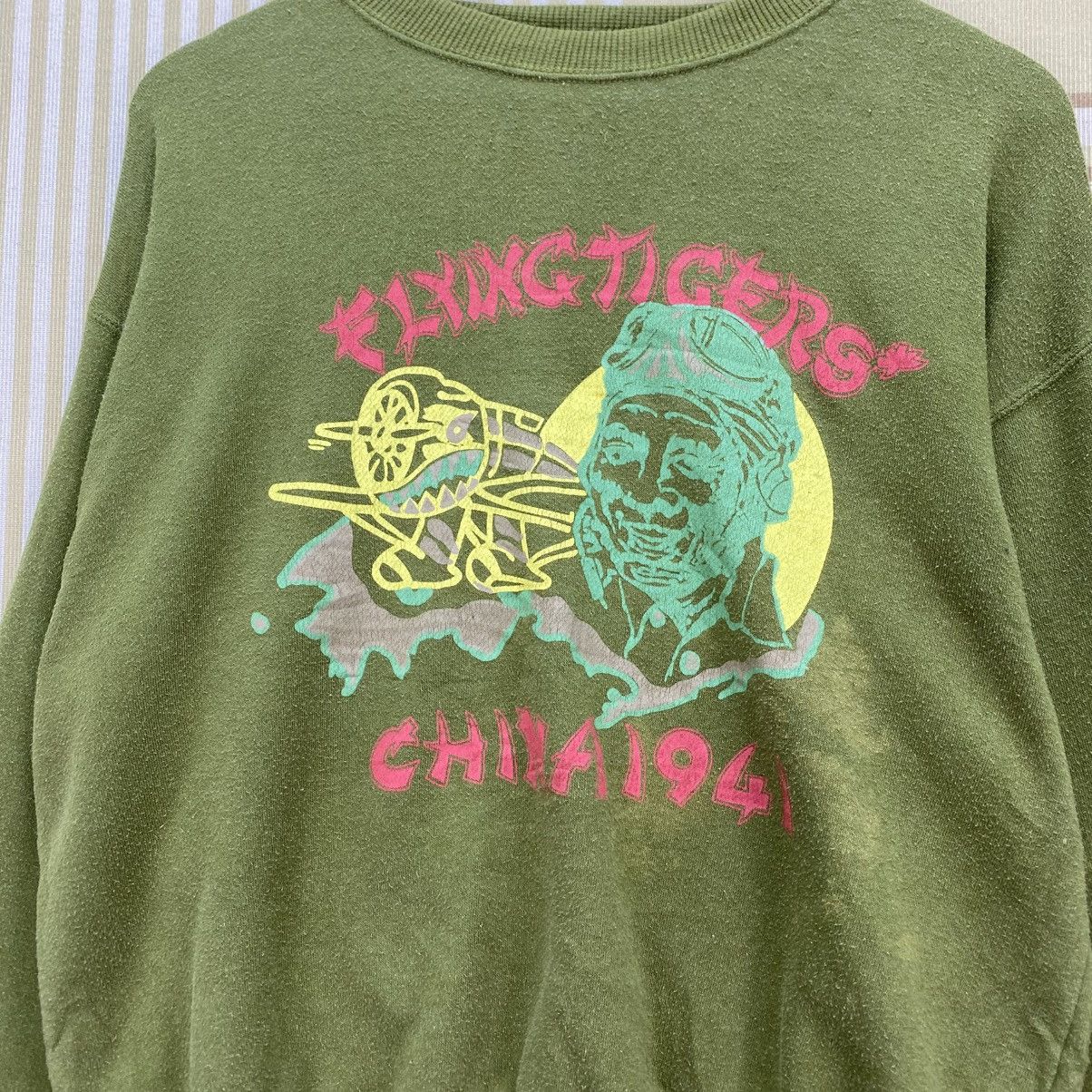 Japanese Brand 🐐Vintage Faded GMB 90s Graphics Sweatshirt Size US M / EU 48-50 / 2 - 3 Thumbnail