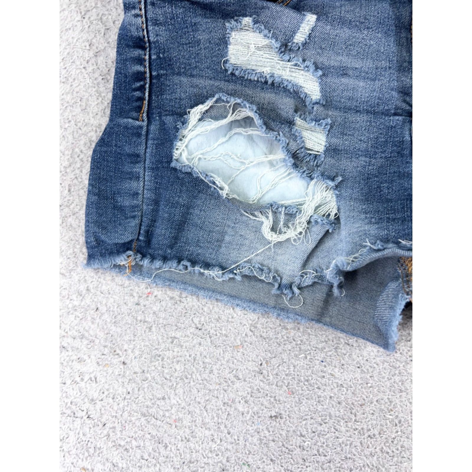 Vintage Miami Womens Shorts 5 Blue Denim Jean Distressed Cutoff High Rise 25x2 Size 27" / US 4 / IT 40 - 3 Thumbnail